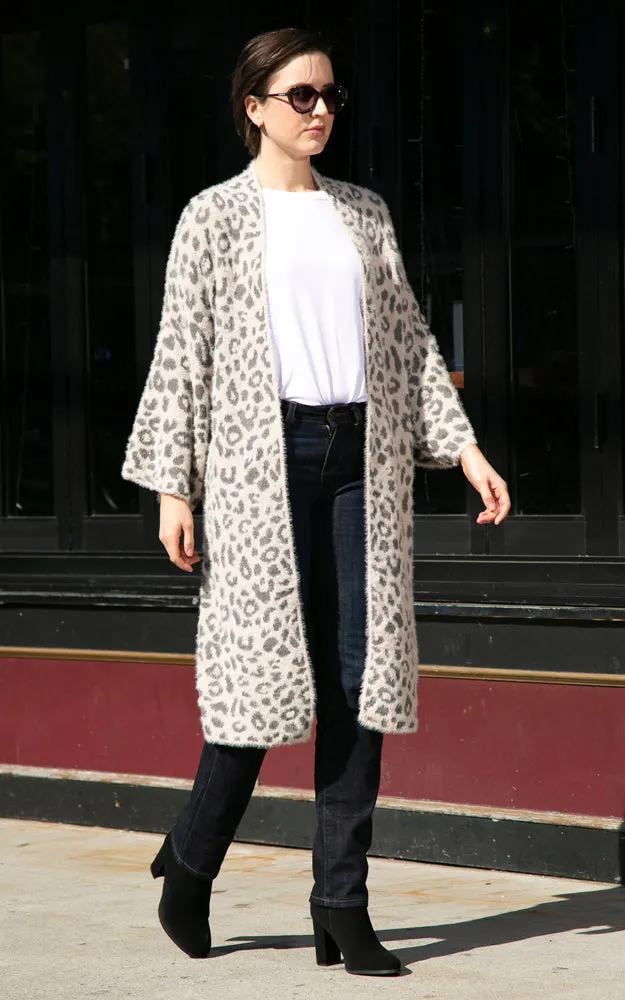 JP2189 Animal Print Fuzzy Soft Cardigan
