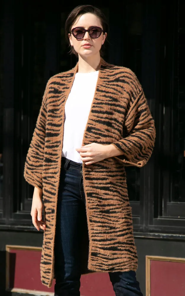 JP2189 Animal Print Fuzzy Soft Cardigan